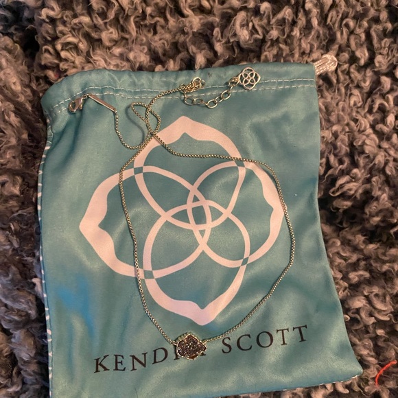 Kendra Scott Necklace - Picture 2 of 5